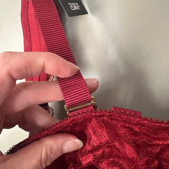 NWT Torrid Curve Red Lace Lightly Lined Balconette Bra - Picture 9 of 10